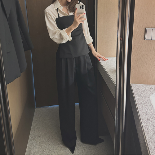 Loader pin-tuck slacks