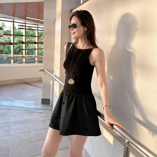 Burney knit sleeveless