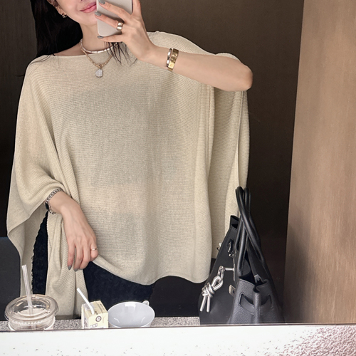 Bucket linen cape