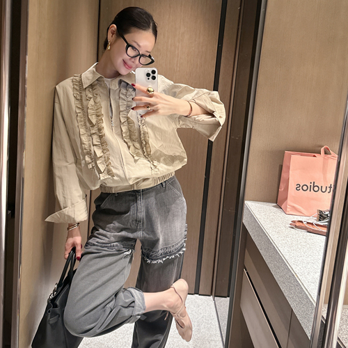 Hilt ruffle jumper