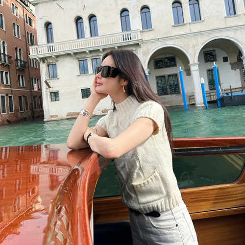 Alyssa cable turtle-neck knit