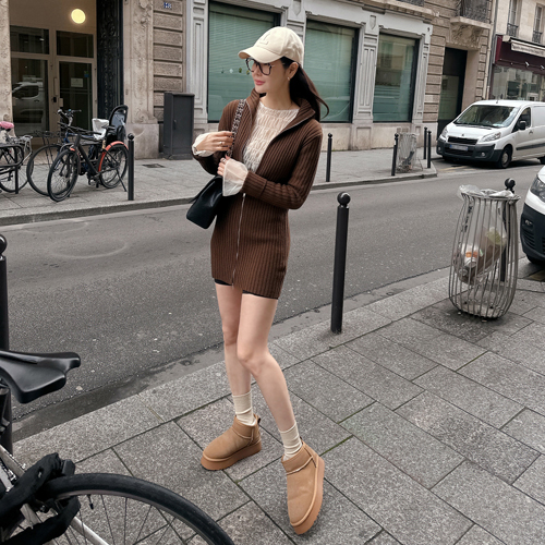 Bonnet cash turtle knit dress