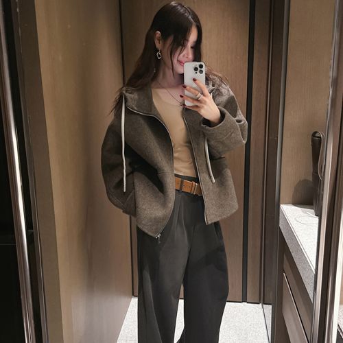 Column string wool hood zip-up