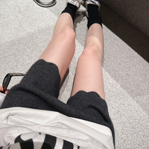 Wave angora knit shorts