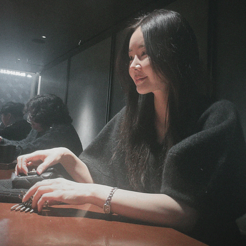 Volume short-sleeved wool knit