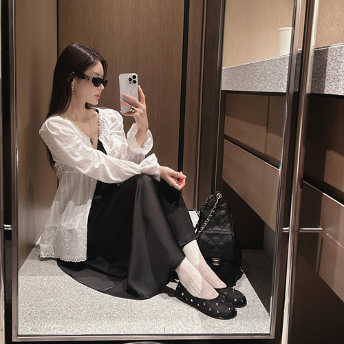 Riff shirring blouse