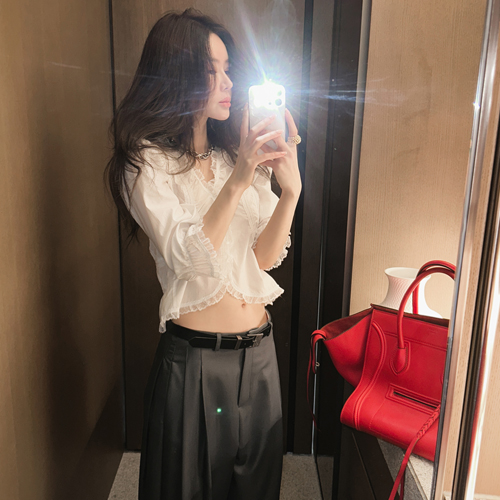 Cube shirring blouse