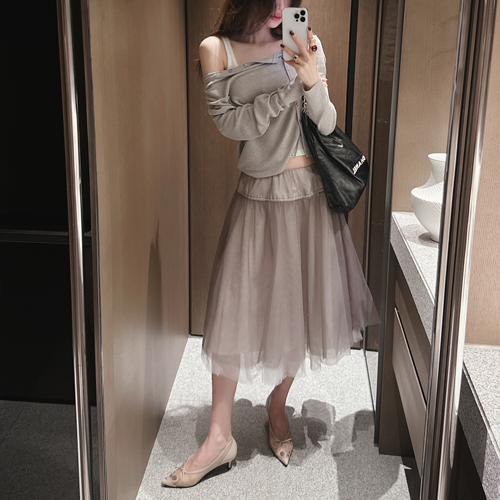 Sandy sha player skirt