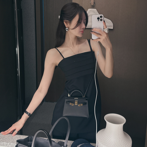 Nadia sleeveless dress