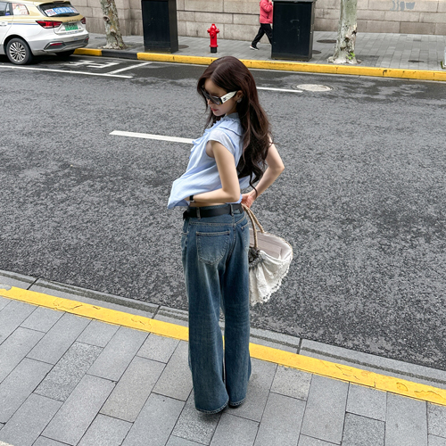 Moss button wide denim