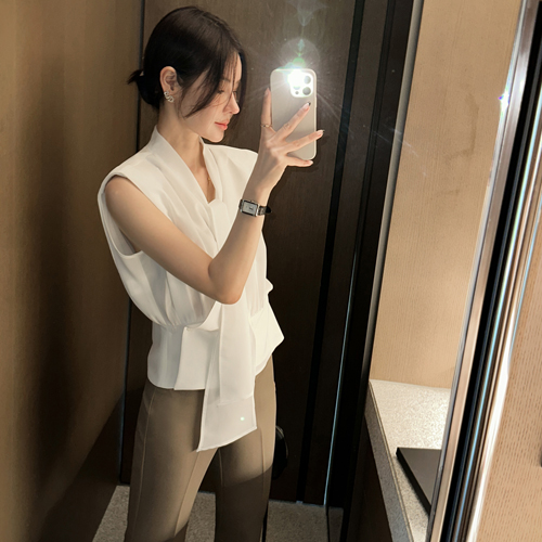 Monte wrap blouse