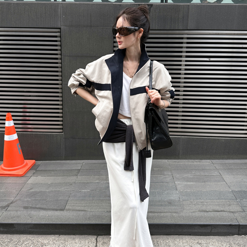 Casual high-neck bomber jumper