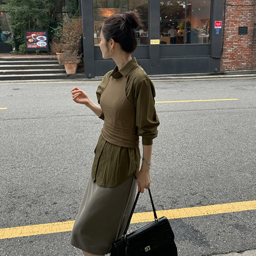 Delia sleeveless shirt set